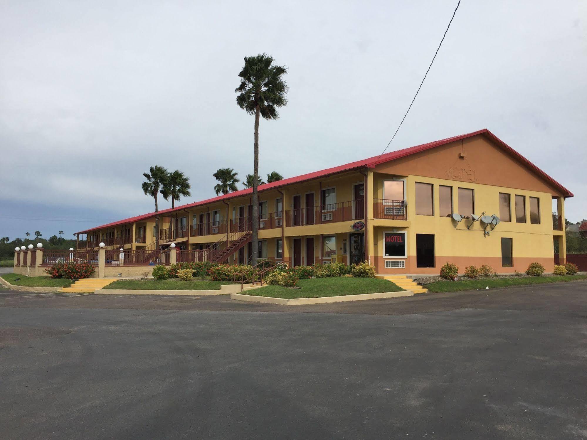 Deluxe Inn Airport マッカレン エクステリア 写真